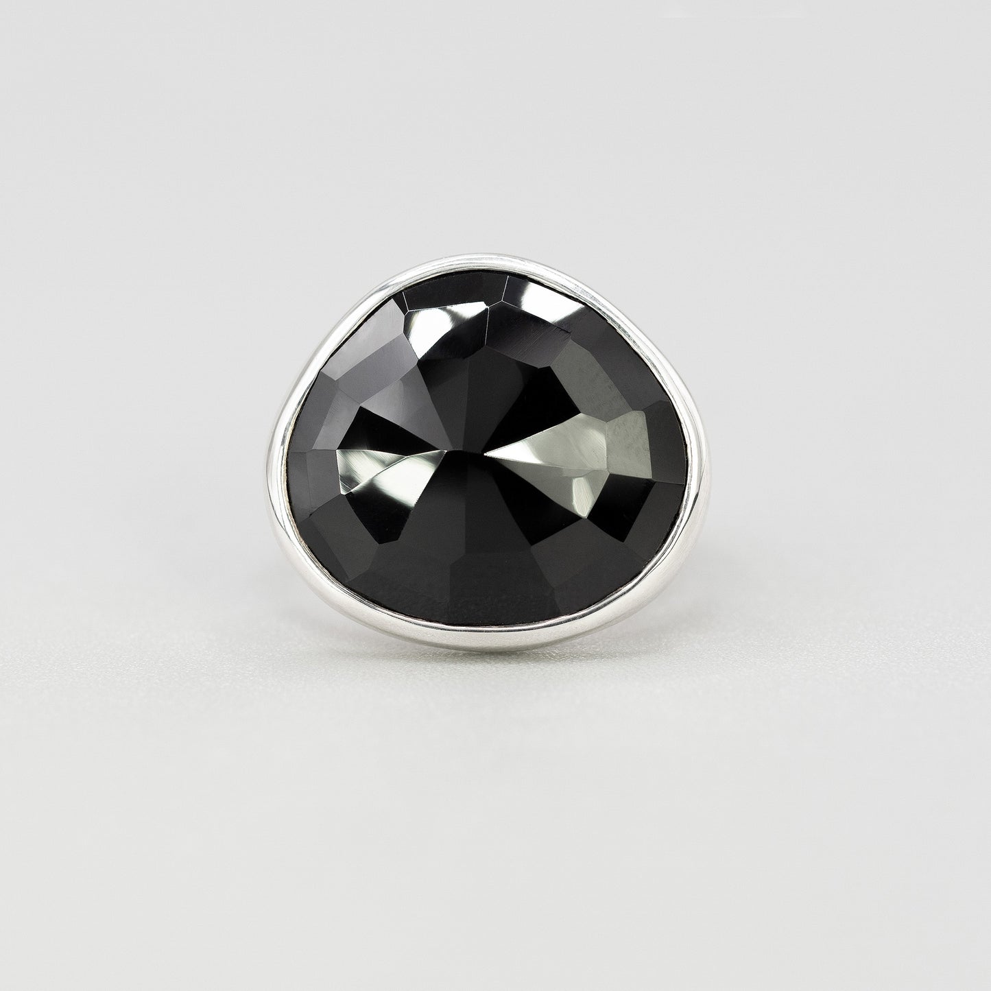 Black spinel cocktail ring